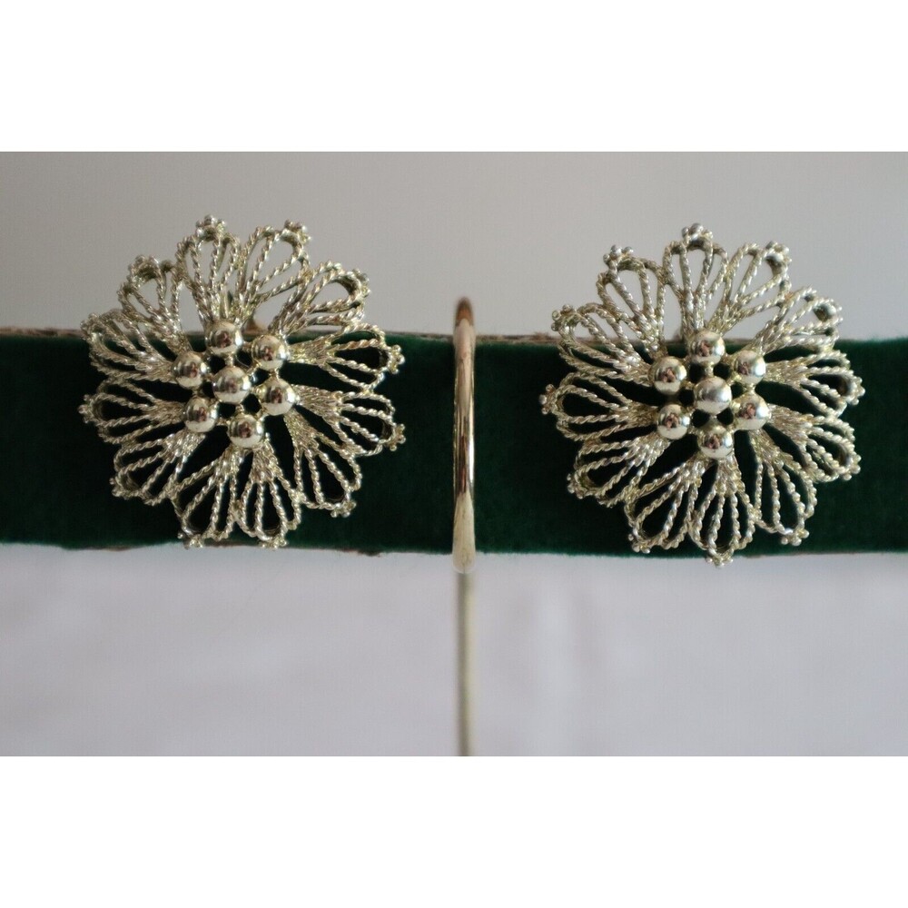 Vintage Signed Emmons Clip-on Earrings Gold Tone Flower Rope Petals 1.75" Dia